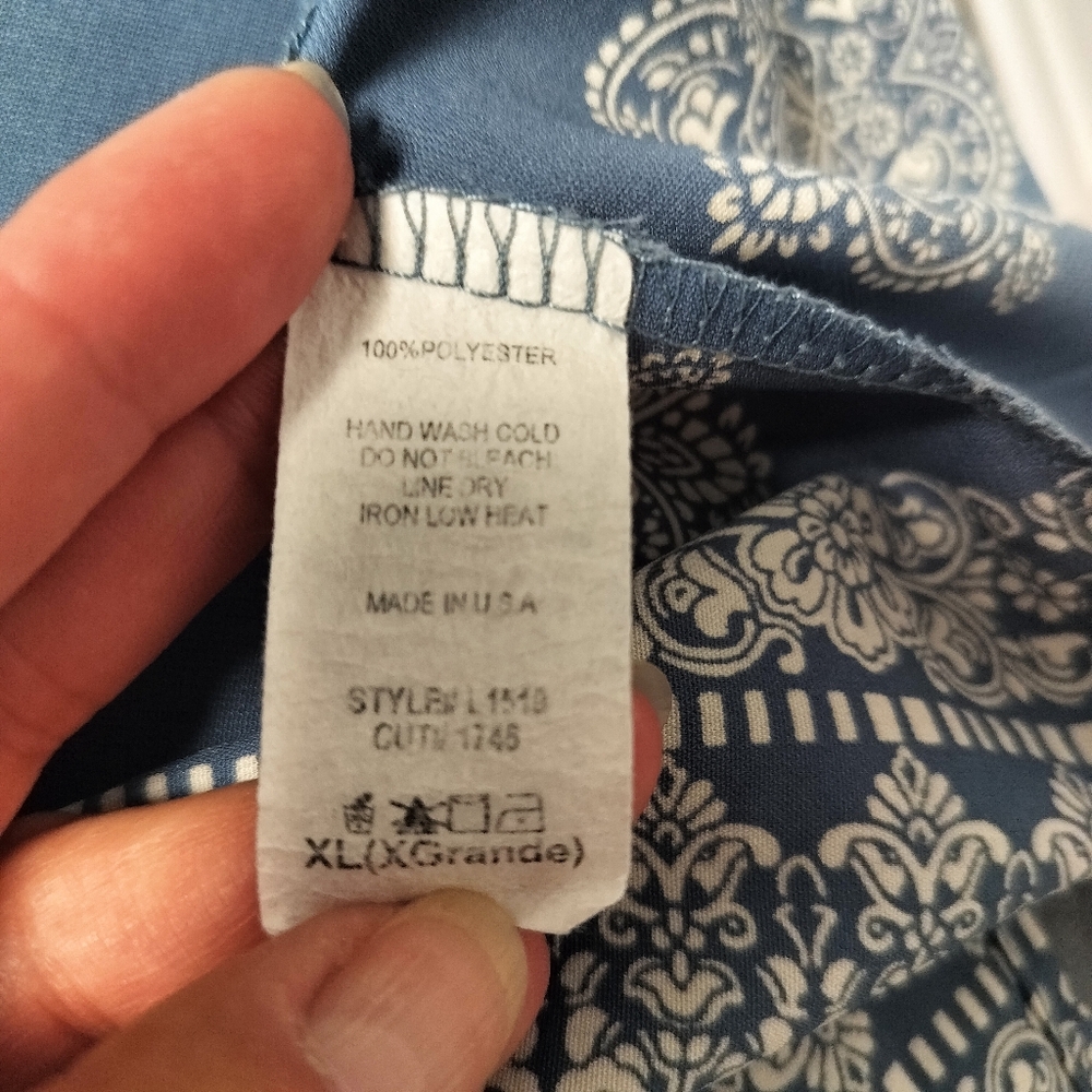 2/$30 Blue & White Satin Kimono Swim Coverup Size XL Made in USA - Picture 8 of 11